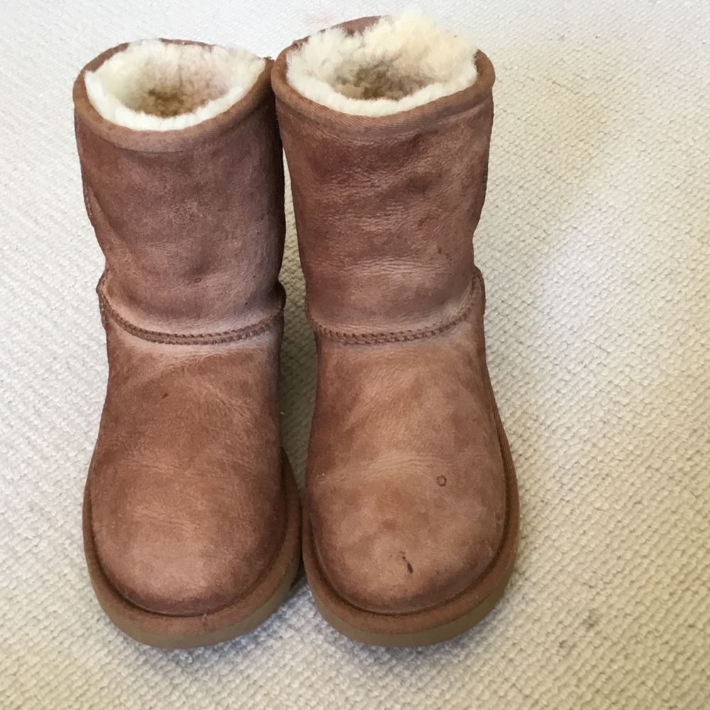 UGG Kids Chestnut Brown Shearling Lined Ankle Boots